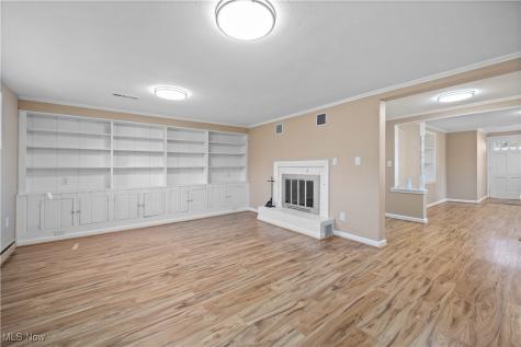 552 Treadway Boulevard Sheffield Lake OH 44054