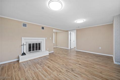 552 Treadway Boulevard Sheffield Lake OH 44054