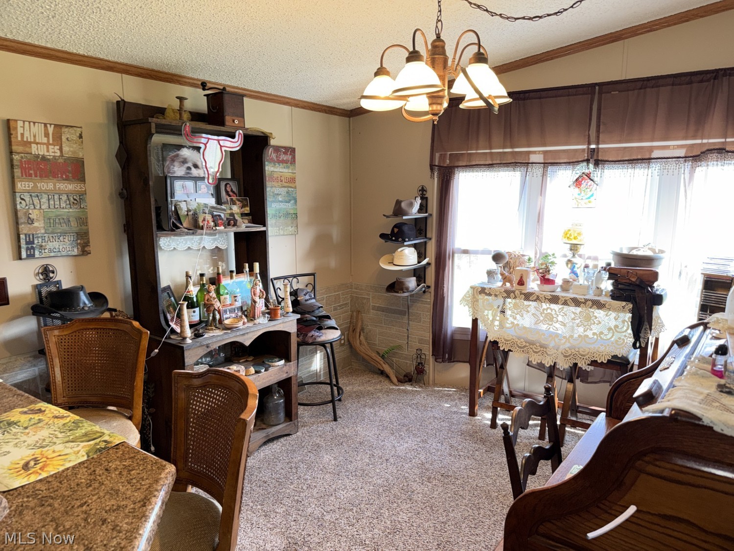 29440 Edie Road Uhrichsville OH 44683
