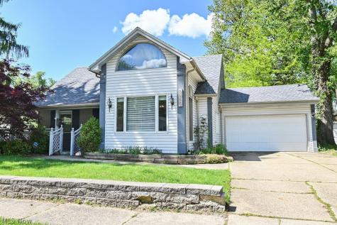 1910 Tudor Street Cuyahoga Falls OH 44221