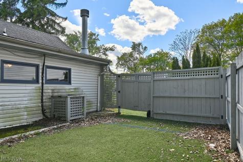 1910 Tudor Street Cuyahoga Falls OH 44221