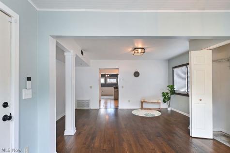 1910 Tudor Street Cuyahoga Falls OH 44221