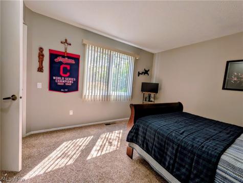 10772 Meadow Trail Strongsville OH 44149