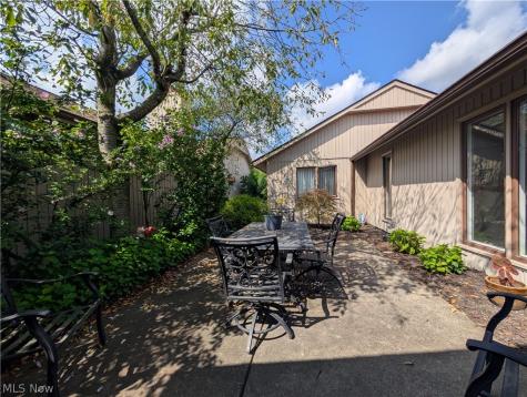 10772 Meadow Trail Strongsville OH 44149