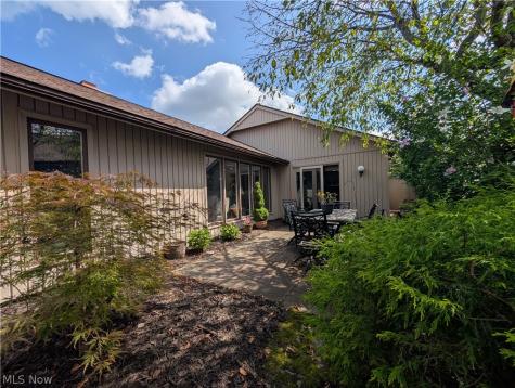 10772 Meadow Trail Strongsville OH 44149
