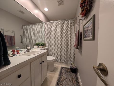 10772 Meadow Trail Strongsville OH 44149