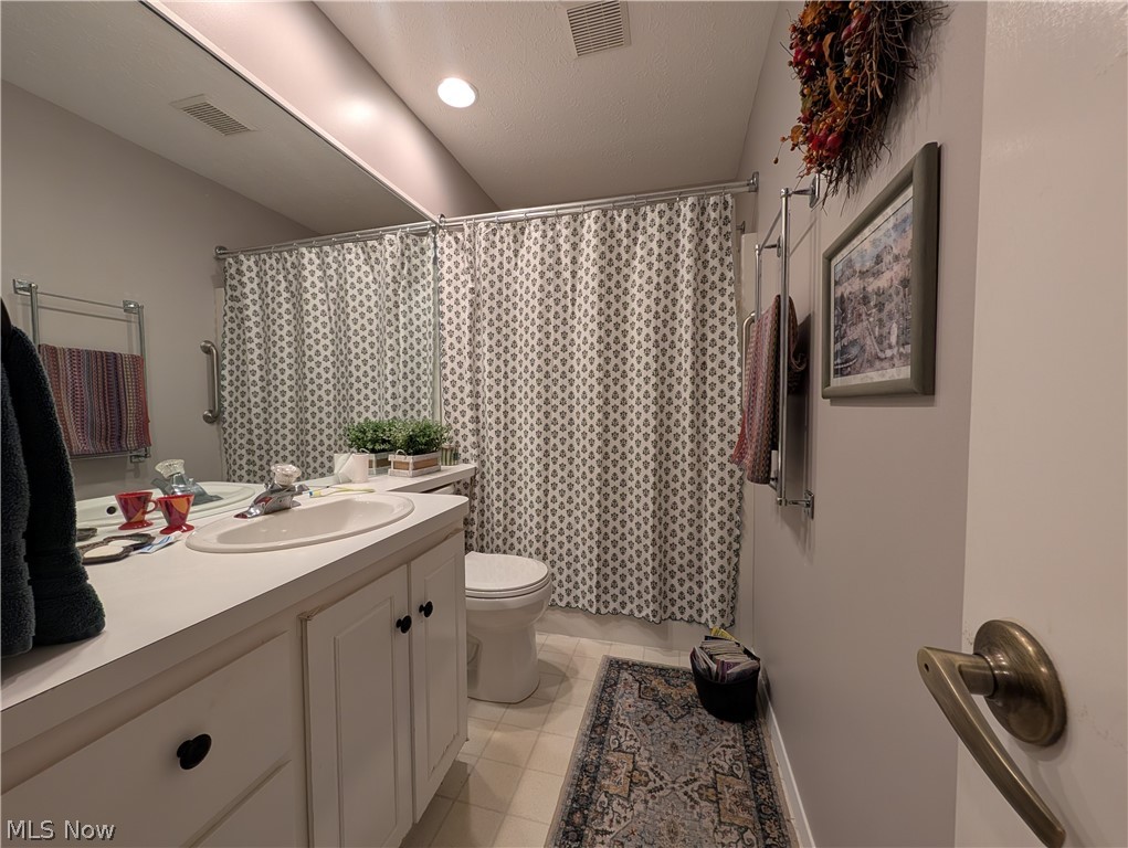 10772 Meadow Trail Strongsville OH 44149