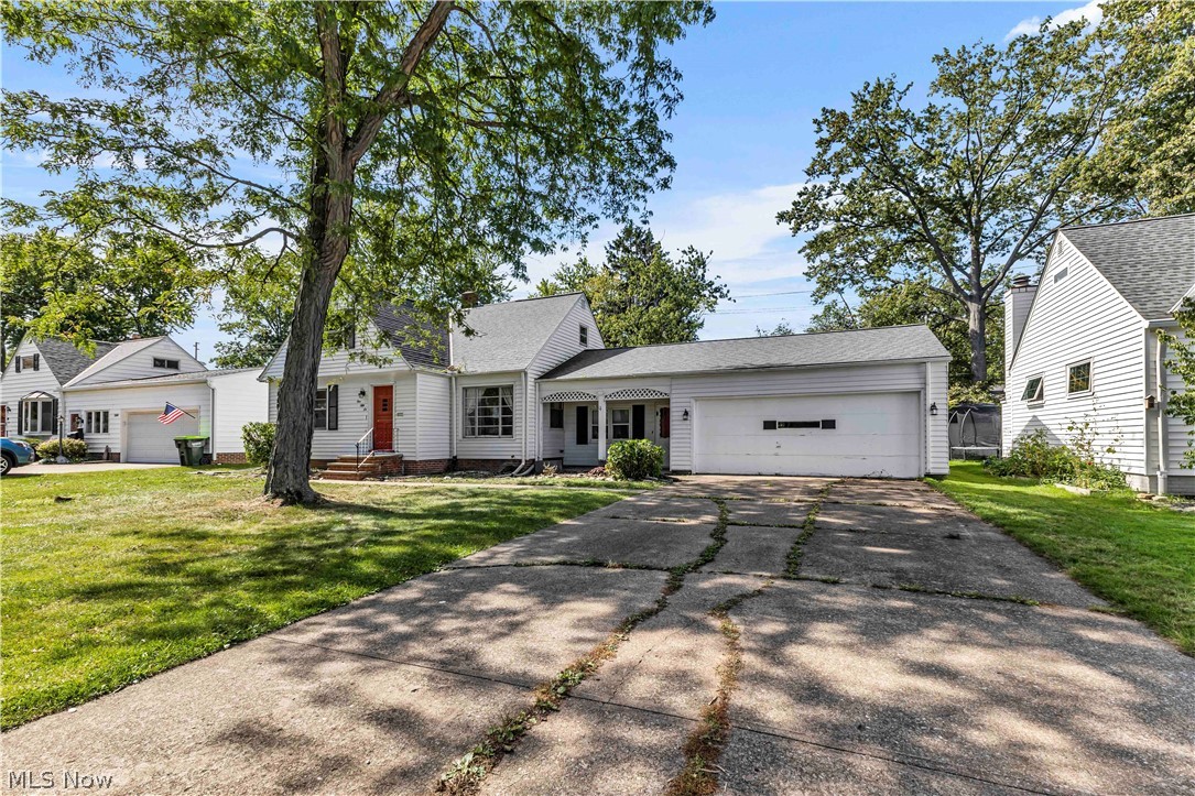 156 Berkshire Road Avon Lake OH 44012