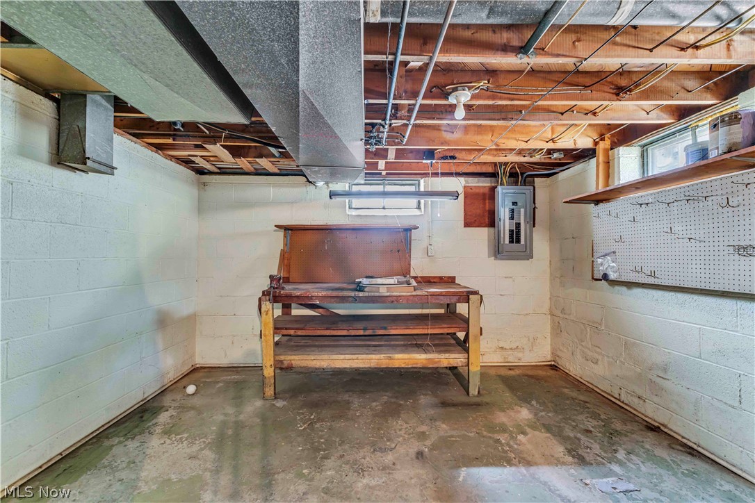 156 Berkshire Road Avon Lake OH 44012