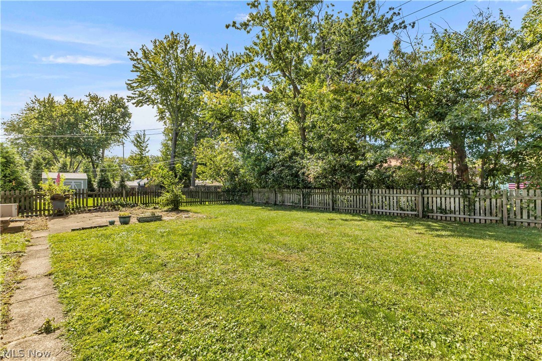 156 Berkshire Road Avon Lake OH 44012
