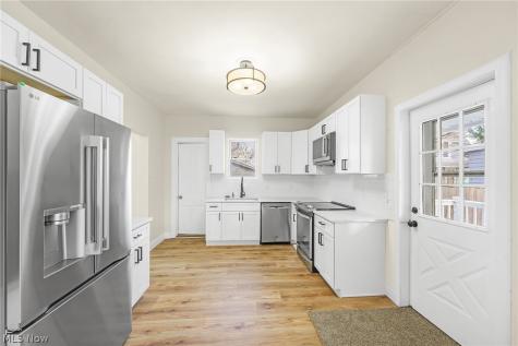 322 W 9th Street Lorain OH 44052