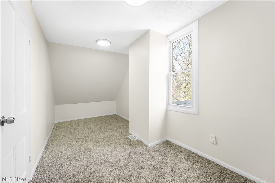 322 W 9th Street Lorain OH 44052