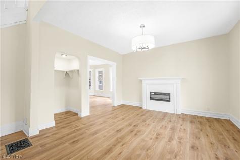 322 W 9th Street Lorain OH 44052