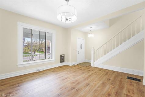 322 W 9th Street Lorain OH 44052