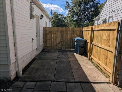 4119 Columbia Road North Olmsted OH 44070