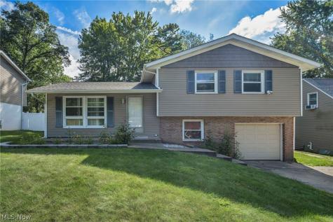 567 Eric Drive Tallmadge OH 44278