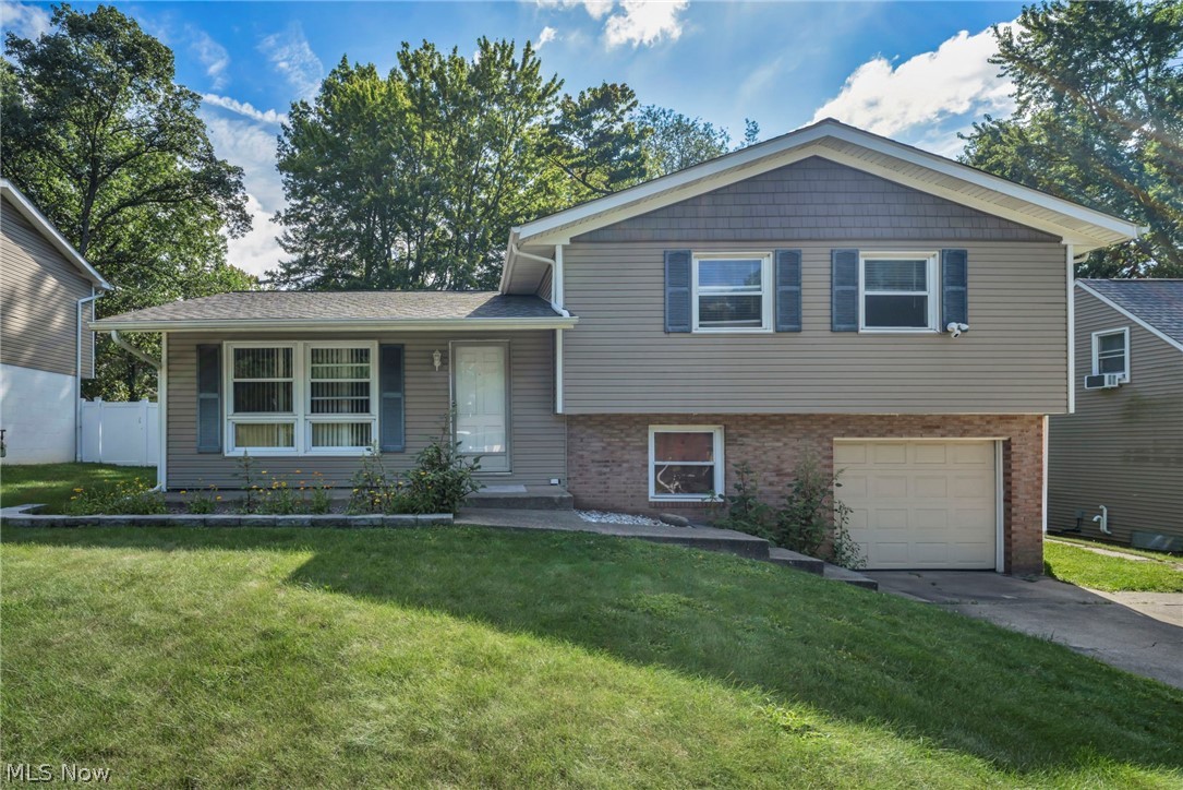 567 Eric Drive Tallmadge OH 44278