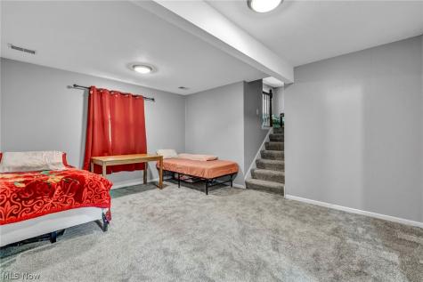 567 Eric Drive Tallmadge OH 44278