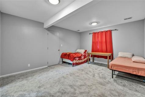 567 Eric Drive Tallmadge OH 44278