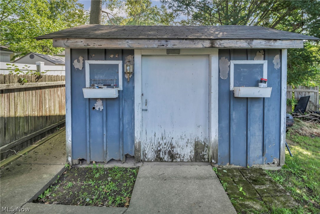 567 Eric Drive Tallmadge OH 44278