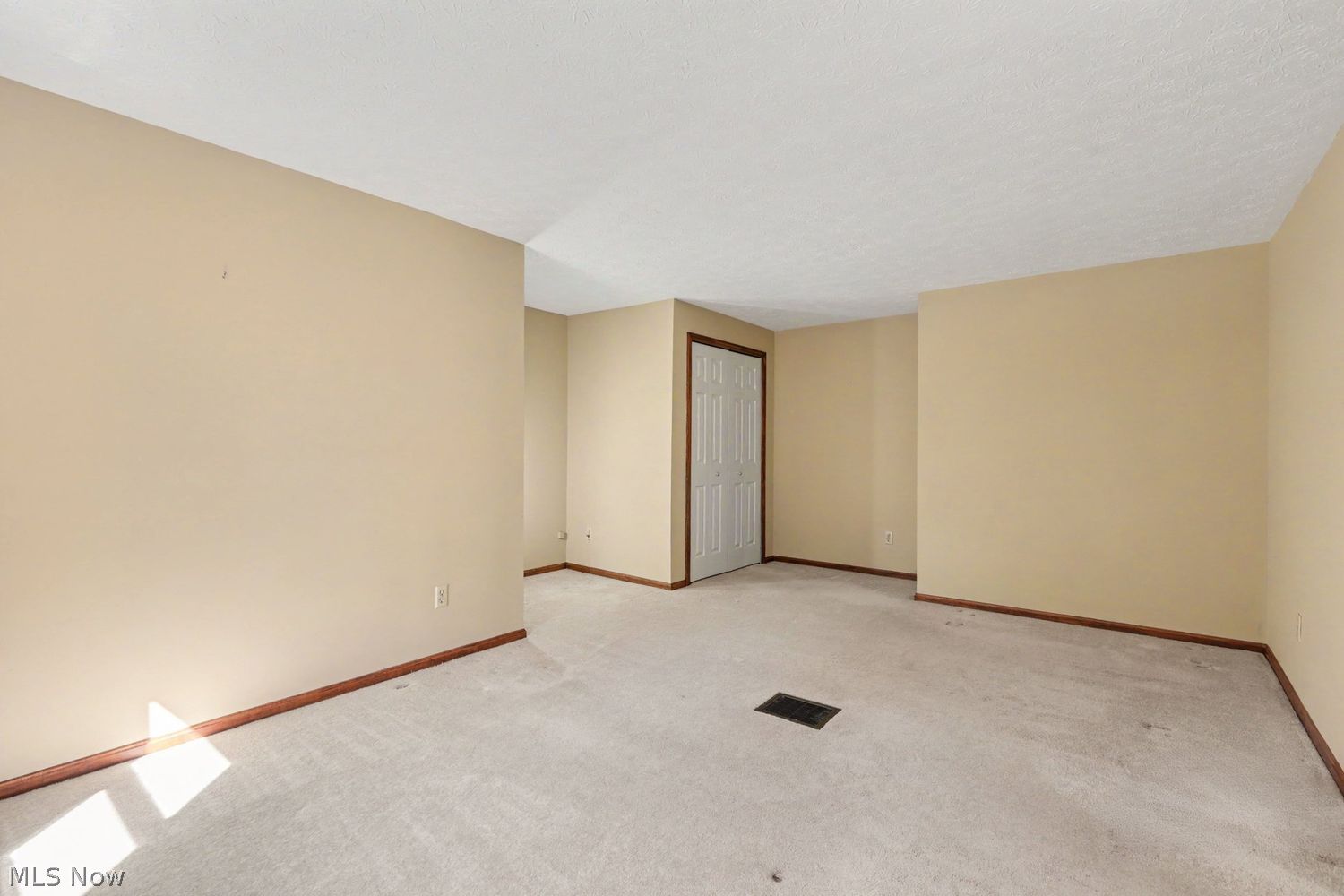 5718 S Ridge Road Madison OH 44057