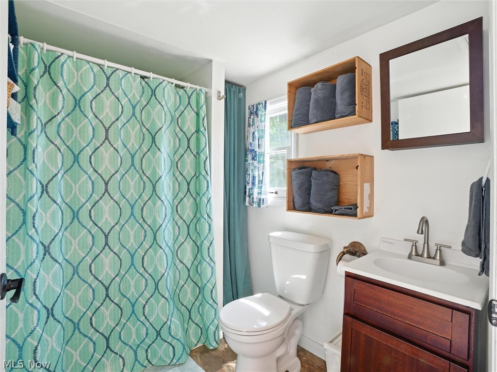 7223 Kenmore Avenue North Kingsville OH 44068