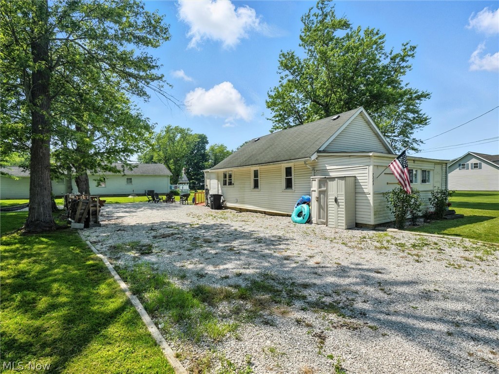7223 Kenmore Avenue North Kingsville OH 44068