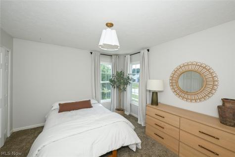 3670 Strawberry Hill Rootstown OH 44272