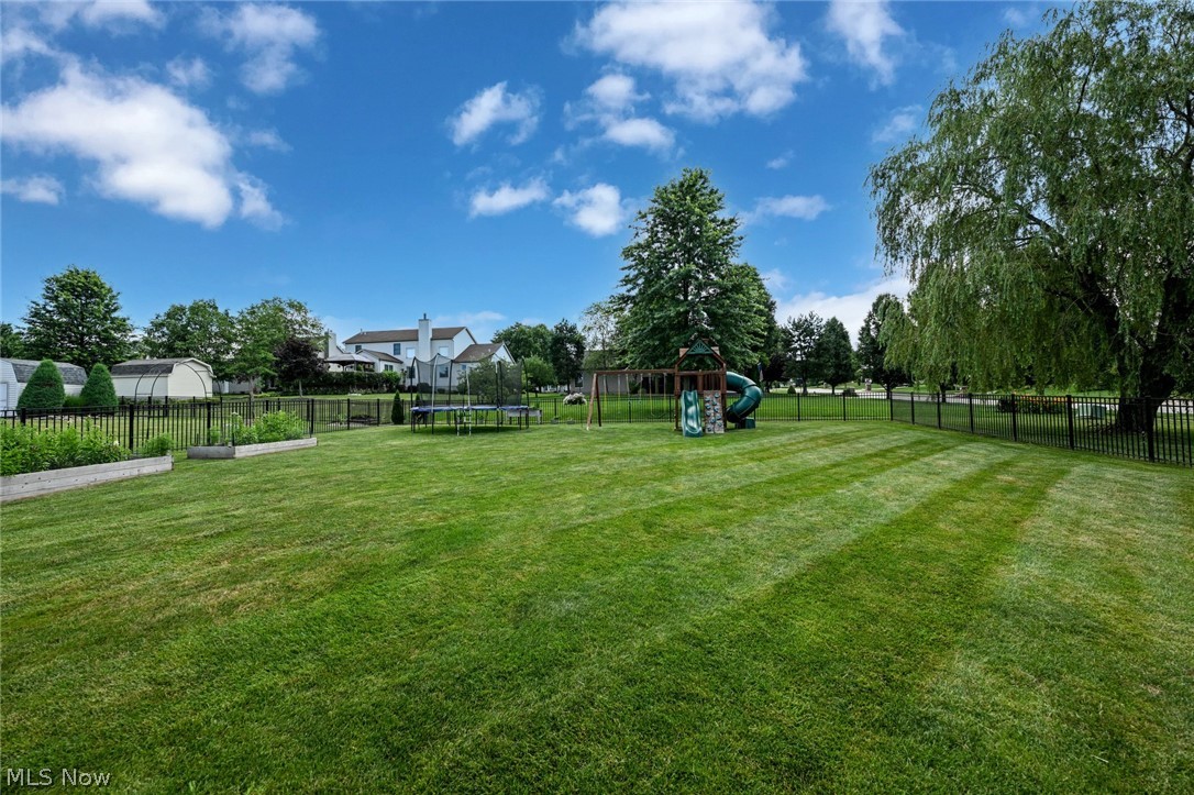 3670 Strawberry Hill Rootstown OH 44272