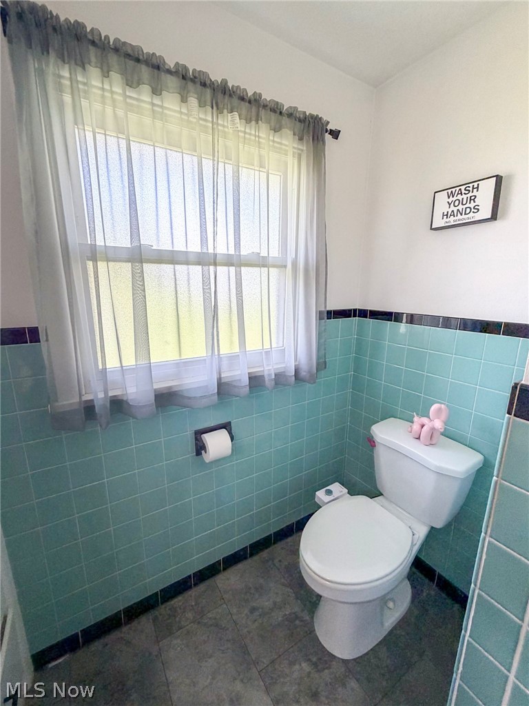568 12th Street NW Carrollton OH 44615