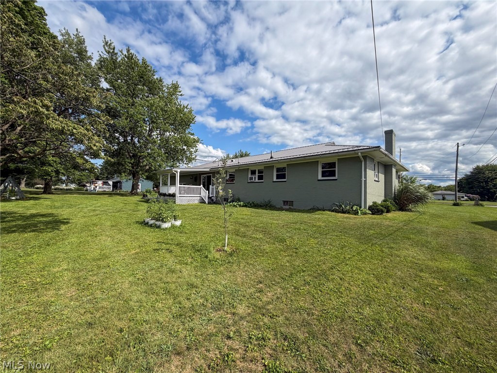 568 12th Street NW Carrollton OH 44615