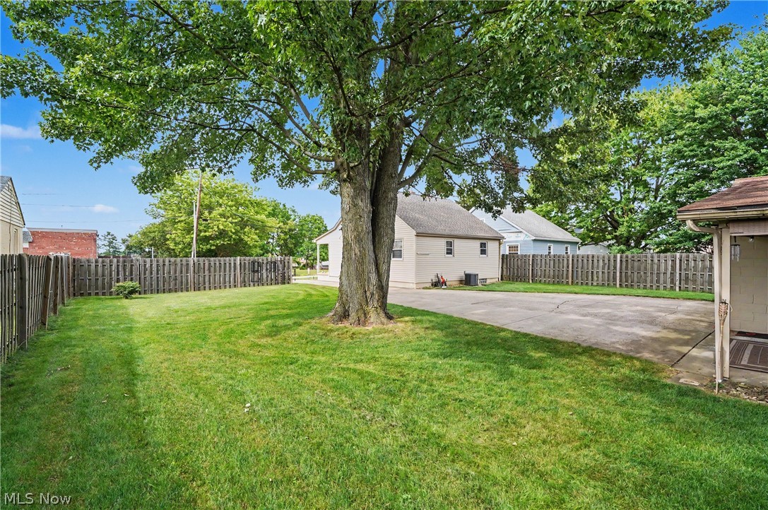 638 Brandon Avenue Struthers OH 44471