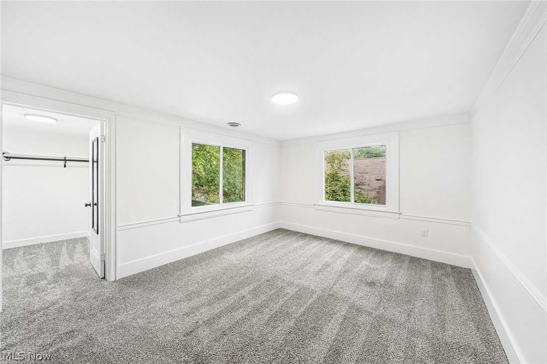 596 Greenwood Avenue Akron OH 44320