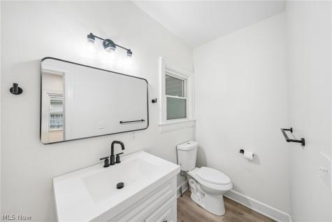 596 Greenwood Avenue Akron OH 44320