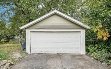 596 Greenwood Avenue Akron OH 44320