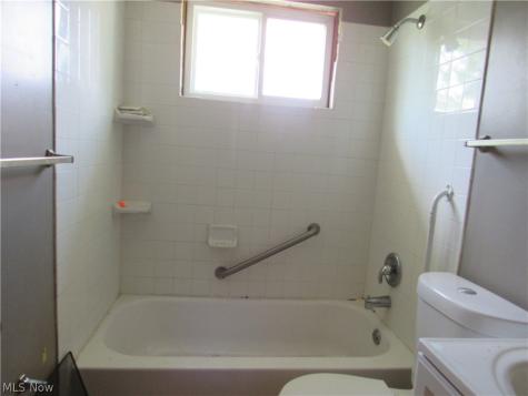 4680 Beechgrove Avenue Garfield Heights OH 44125