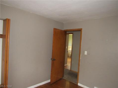 4680 Beechgrove Avenue Garfield Heights OH 44125