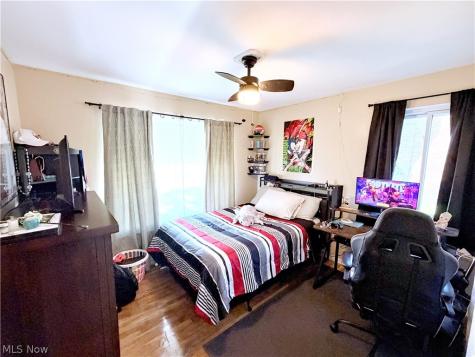 5203 W Ridgewood Drive Parma OH 44134