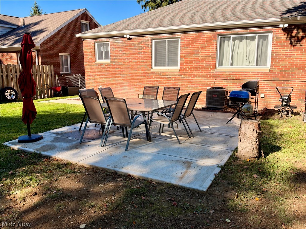 5203 W Ridgewood Drive Parma OH 44134