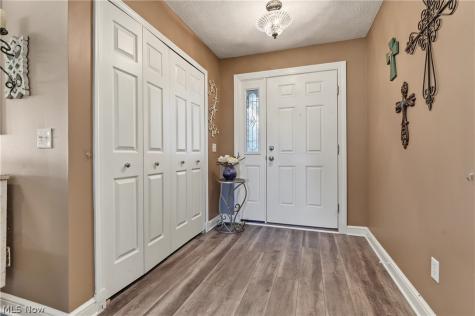 38585 N Bay Drive Willoughby OH 44094