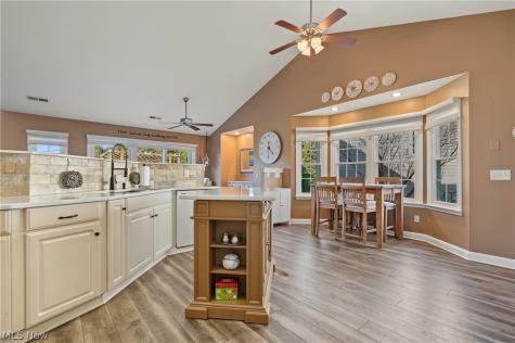 38585 N Bay Drive Willoughby OH 44094