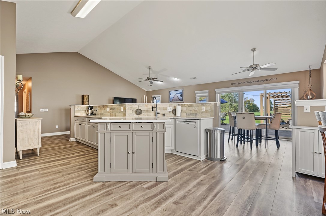 38585 N Bay Drive Willoughby OH 44094