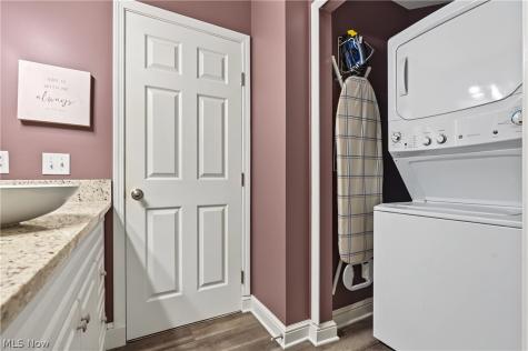 38585 N Bay Drive Willoughby OH 44094