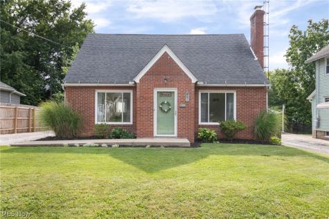 803 Belmont Wooster OH 44691