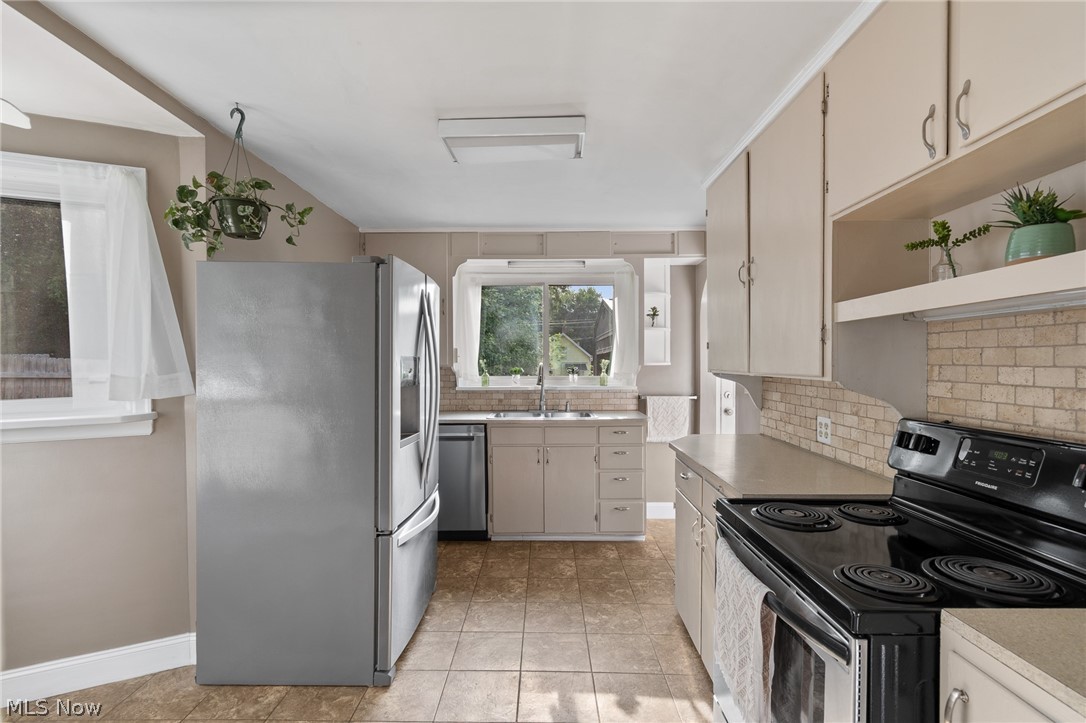 803 Belmont Wooster OH 44691