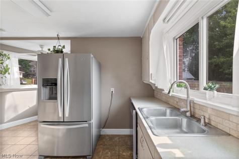 803 Belmont Wooster OH 44691