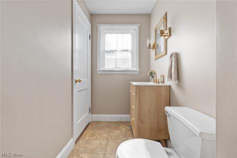 803 Belmont Wooster OH 44691