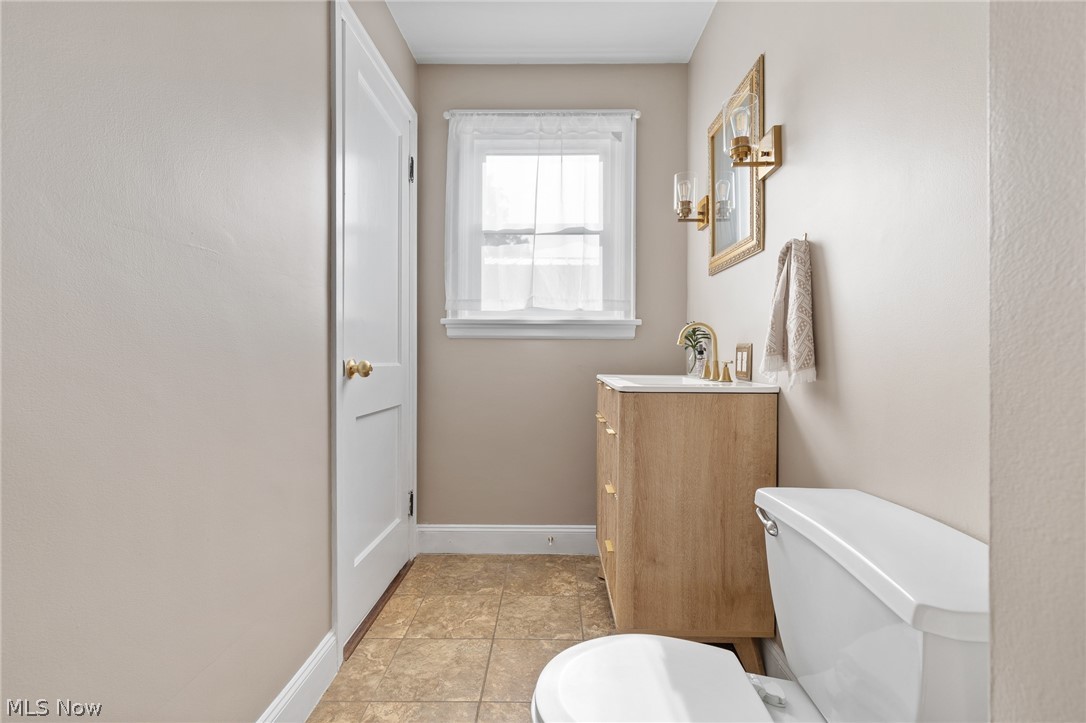 803 Belmont Wooster OH 44691