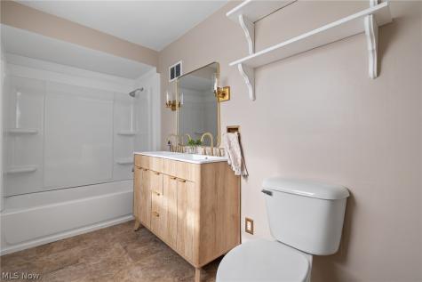 803 Belmont Wooster OH 44691