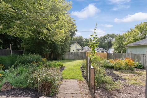 803 Belmont Wooster OH 44691